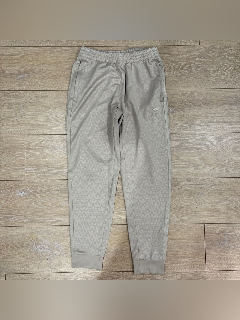 Adidas Originals Monogram Trefoil Jacquard Track Pants Men M IJ5690